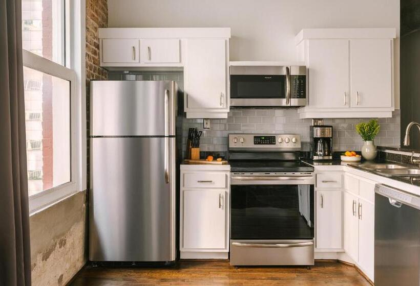 חדר סטודיו סטנדרד, Reside Houston Downtown, A Wyndham Residence