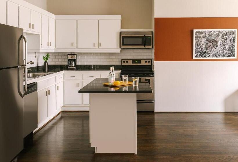 דירת שני חדרים, Reside Houston Downtown, A Wyndham Residence