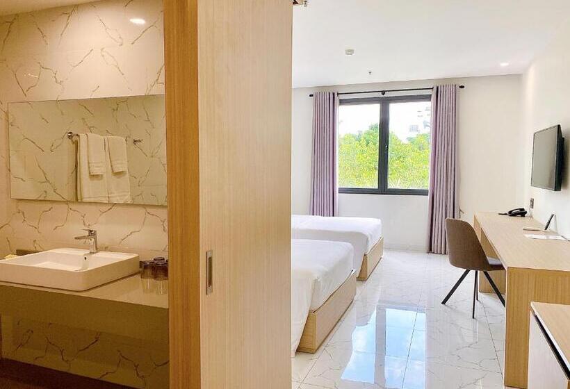 اتاق خانوادگی, The Luxe Hotel Châu đốc