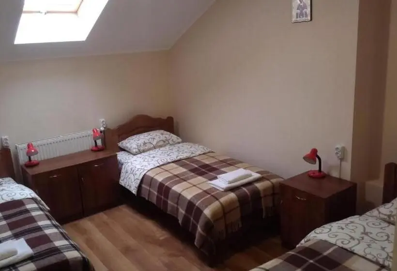 ルームシェアのワンベッド, City Hostel