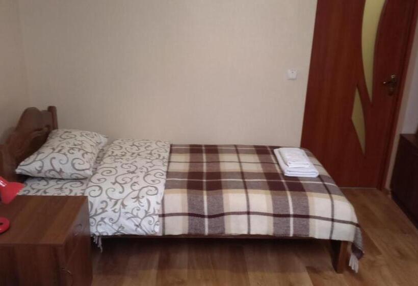 سرير فى غرفة مشتركه, City Hostel