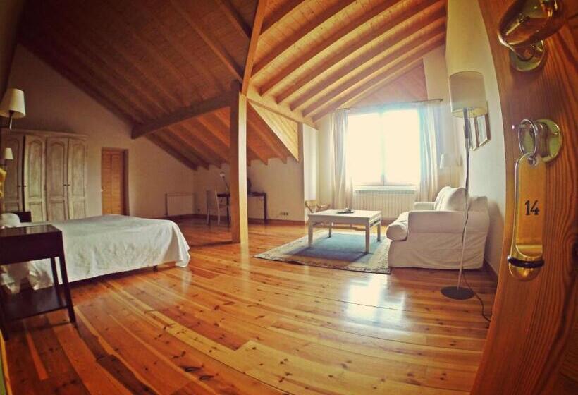 패밀리 스튜디오, Gran Hotel Pandorado