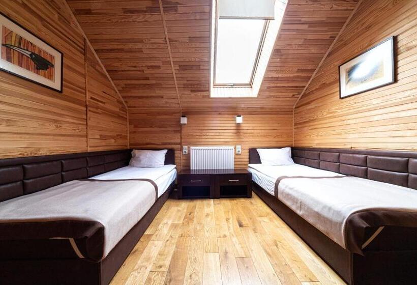 Семейный Номер, Chalet Du Mont