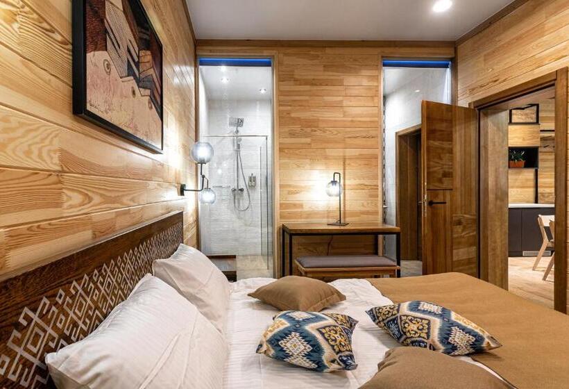 Студия Стандарт, Chalet Du Mont