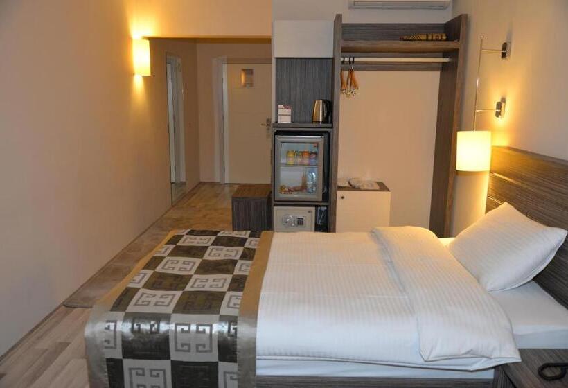 标准单人间, Enar