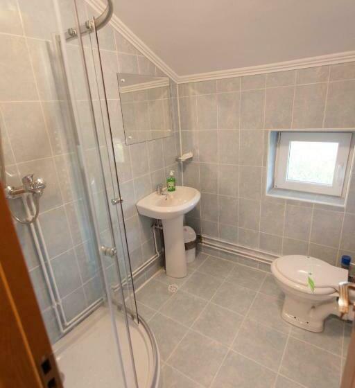 スタンダードトリプルルーム, Cazare Fan