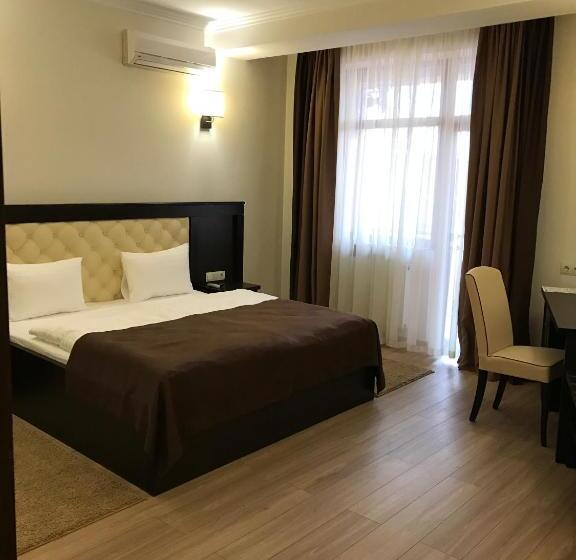 חדר סטנדרט, Ferdinand