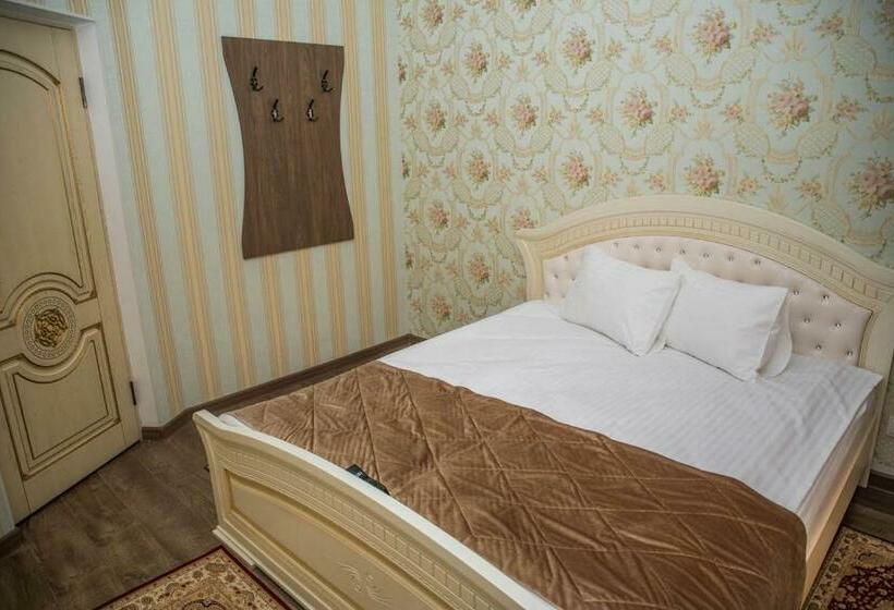 اتاق لوکس با تخت بزرگ, Jasmine