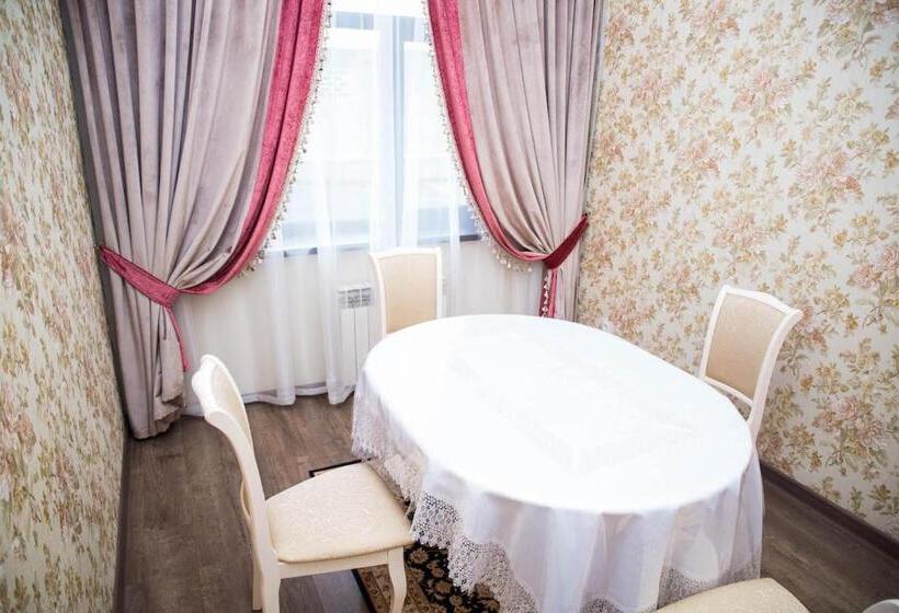 سوییت لوکس, Jasmine