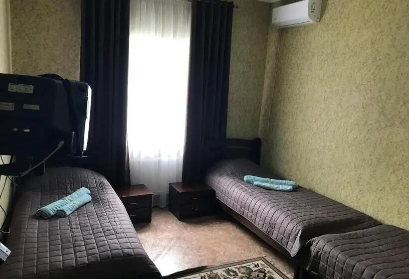 اتاق استاندارد سه نفره, отель Natali
