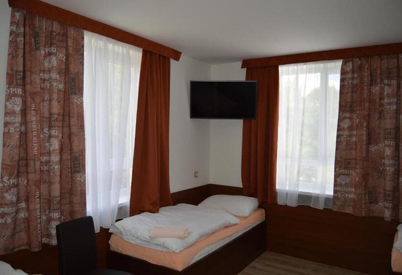 클래식 4인 룸, Penzion Pko Nitra