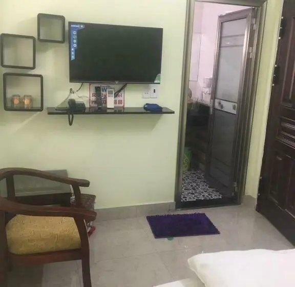 Cameră Economică, Ruby Hostel