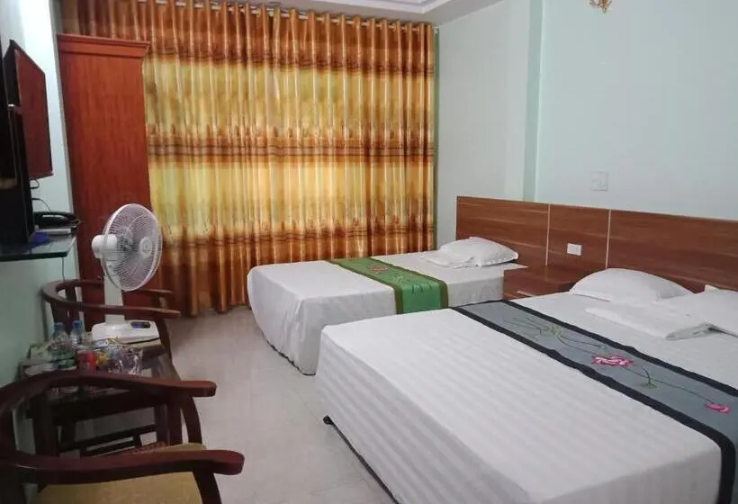 Cameră Triplă Standard cu Priveliști, Ruby Hostel
