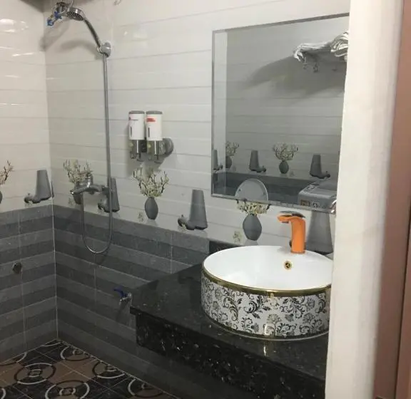 Cameră Familiară, Ruby Hostel