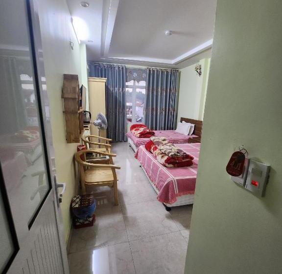 اتاق اکونومی, Ruby Hostel