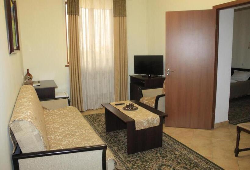 سوییت جونیور, Vangogh