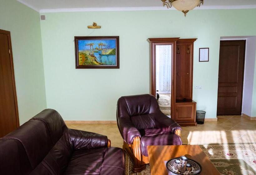 سوییت سوپریور, Vangogh