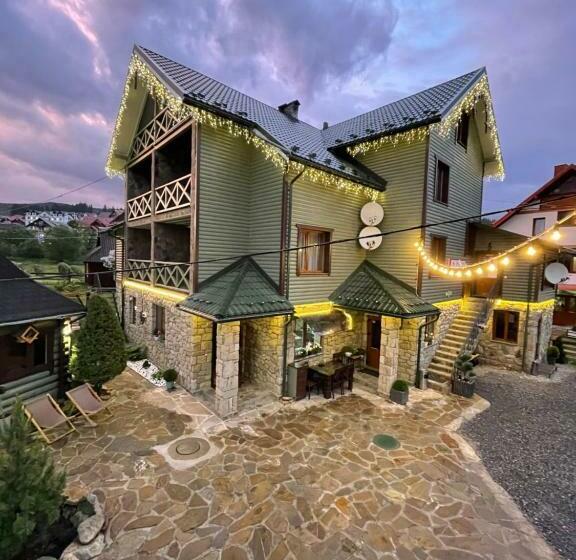 סוויטה משפחתית, Zatyshok Nad Prutom