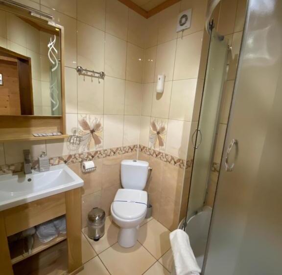 סוויטה משפחתית, Zatyshok Nad Prutom