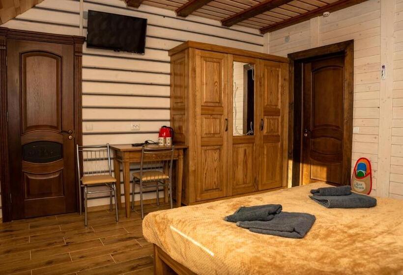 חדר משפתחתי סופריור, Zatyshok Nad Prutom