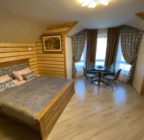 דירת שני חדרים, Zatyshok Nad Prutom