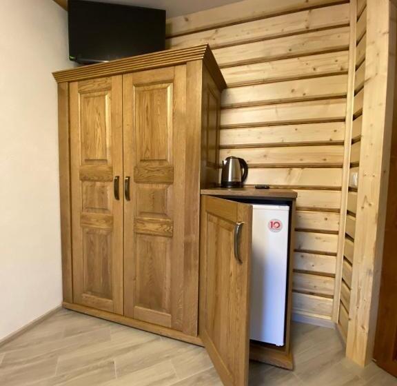 Apartamento 2 Dormitórios, Zatyshok Nad Prutom