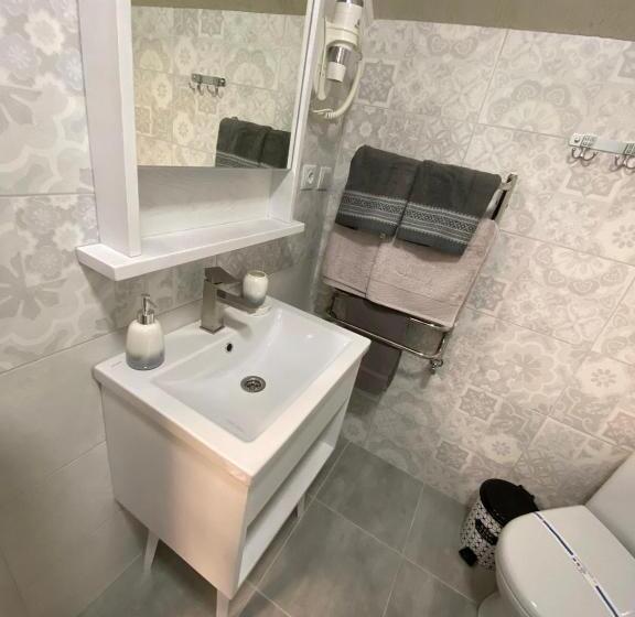 Apartamento 2 Dormitórios, Zatyshok Nad Prutom