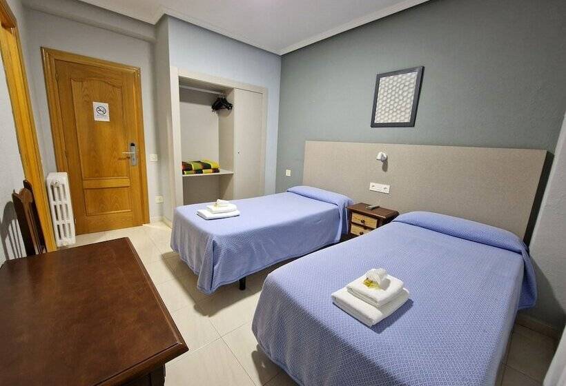 Номер Стандарт, Hostal Soto