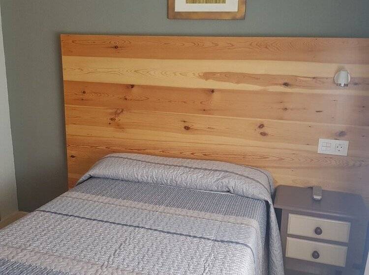 Семейный Номер, Hostal Soto