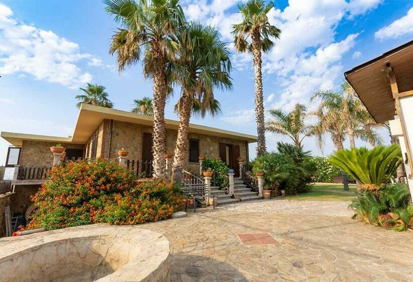 חדר משפחתי, Il Geranio