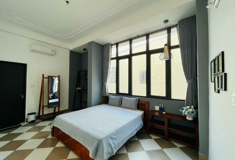 اتاق استاندارد با تخت بزرگ, Queenie House
