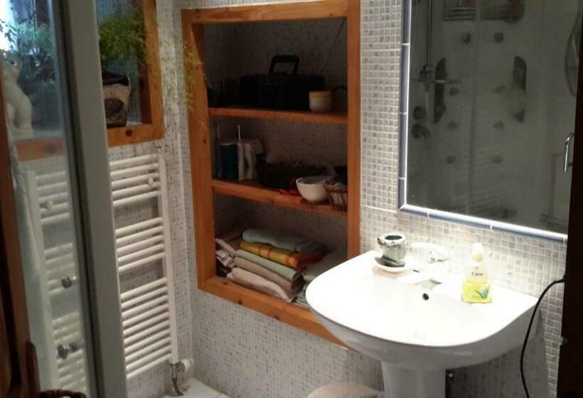 Трехместный Номер Стандарт Вид на Сад, La Bergerie St Didier En Velay 43140