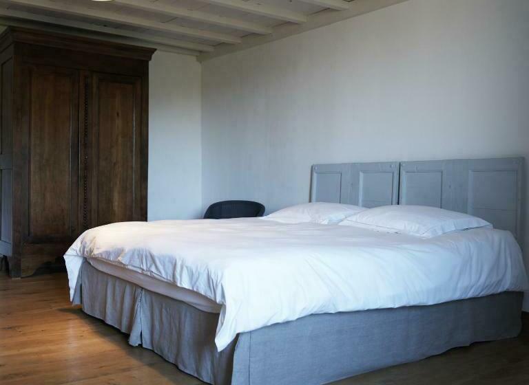 スタンダードルーム, La Cour Du Marronnier