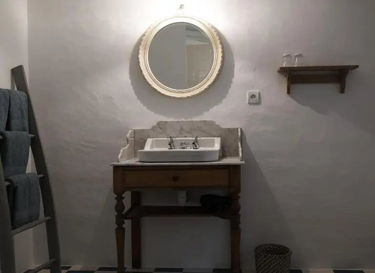 スーペリアールーム, La Cour Du Marronnier