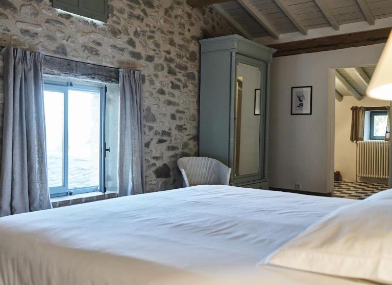 スタンダードルーム, La Cour Du Marronnier