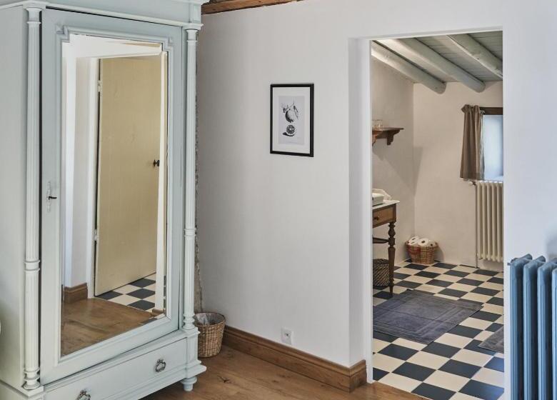 スタンダードルーム, La Cour Du Marronnier