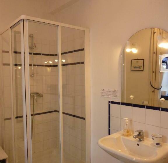 غرفة قياسية, Manoir De L Hermerel