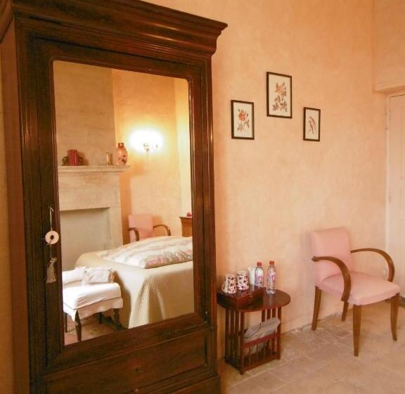 غرفة قياسية, Manoir De L Hermerel