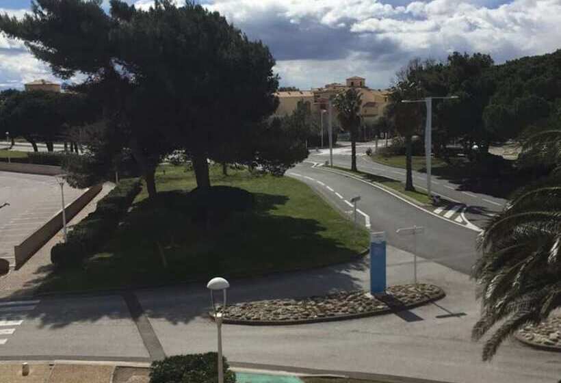 اتاق استاندارد, Rev