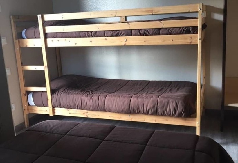 اتاق استاندارد چهار تخته, Rev