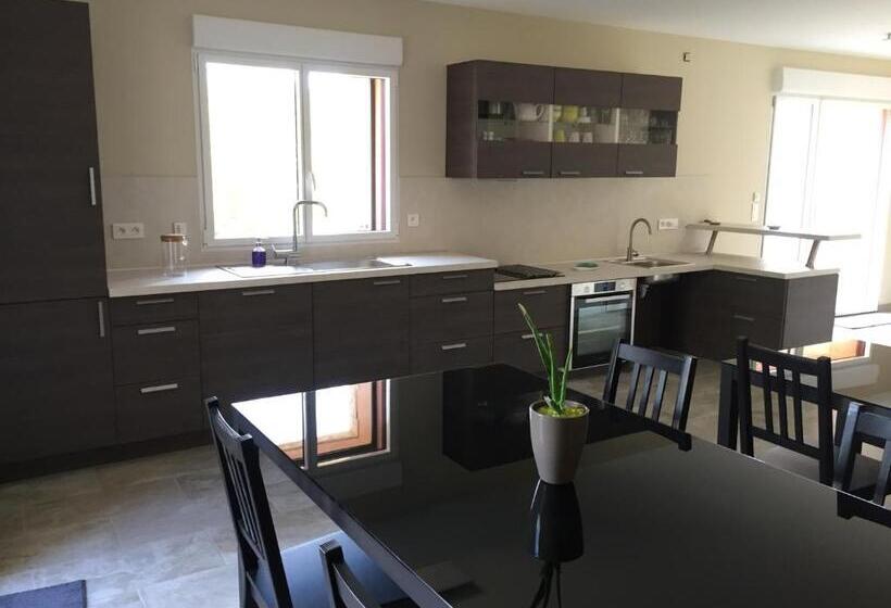 Номер Стандарт Адаптированный для Инвалидов, Gite De Gazelle Chambres D Hote