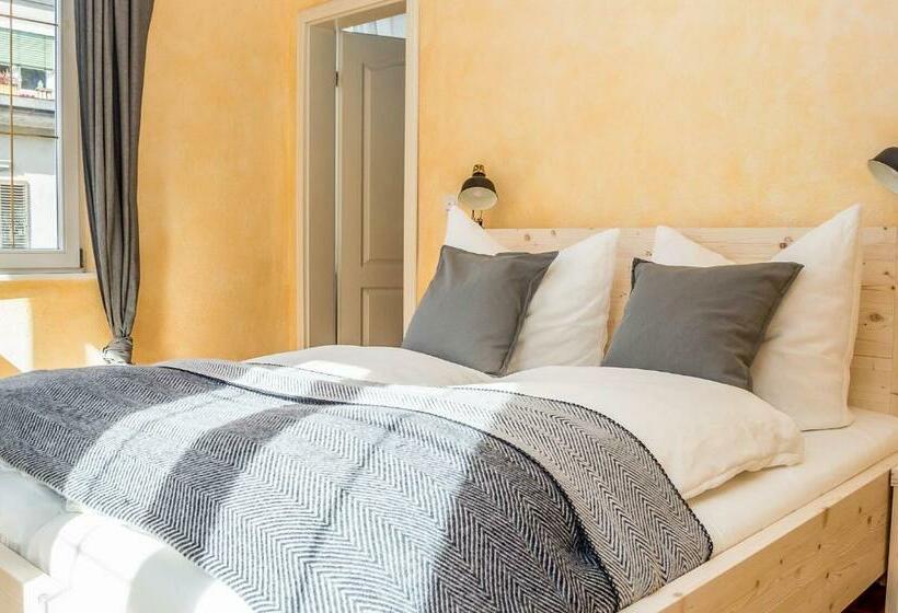 スタンダードルーム, K