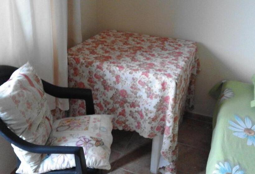 آپارتمان 1 خوابه با چشمانداز دریا, Kraybrezhna 3