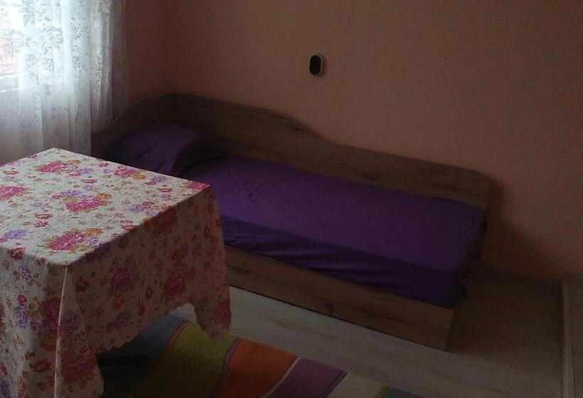 آپارتمان 1 خوابه با چشمانداز دریا, Kraybrezhna 3