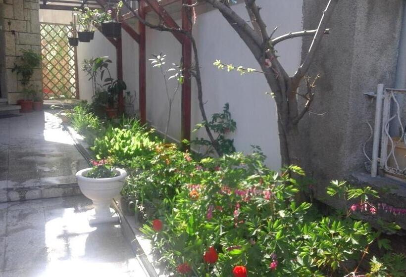 آپارتمان 1 خوابه با چشمانداز دریا, Kraybrezhna 3