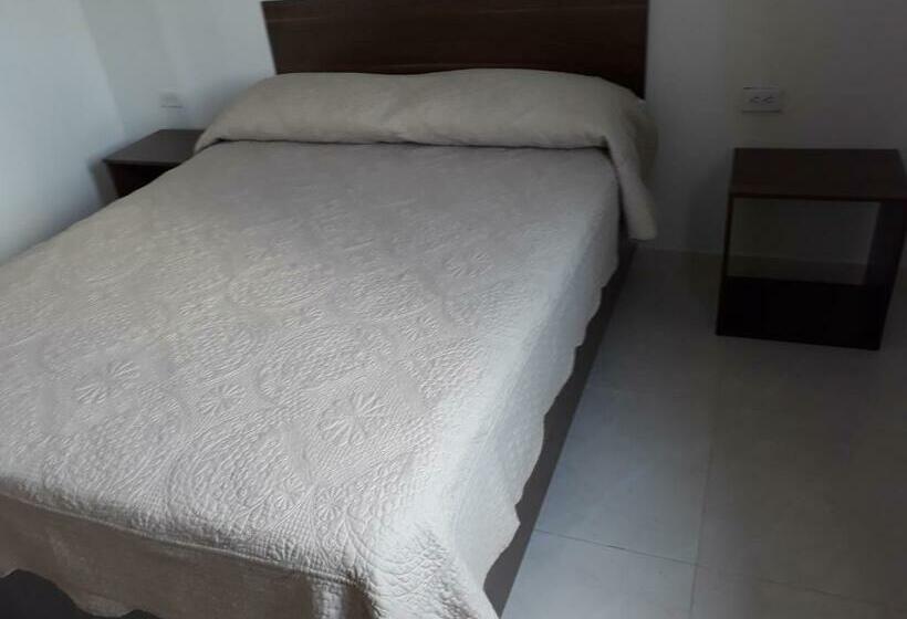 스탠다드 트리플 룸, Ludisa House