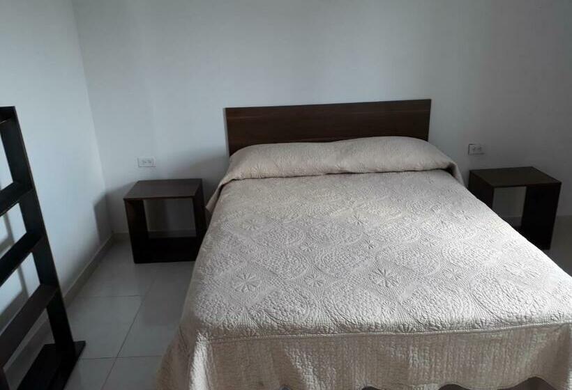 スタンダードトリプルルーム, Ludisa House