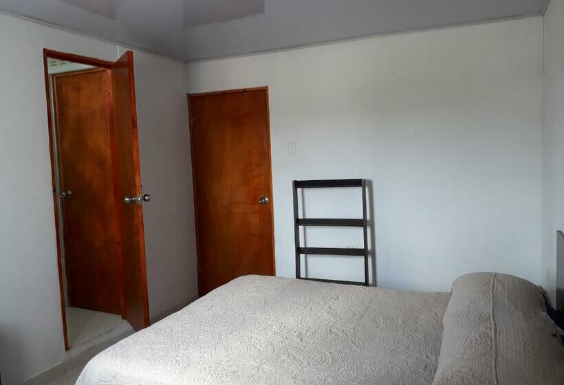 Номер Стандарт Трехместный, Ludisa House