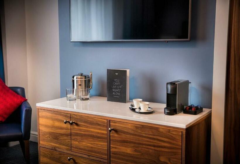 חדר סטנדרט, The Cumberland