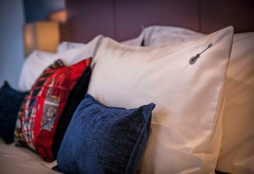 חדר סטנדרט, The Cumberland